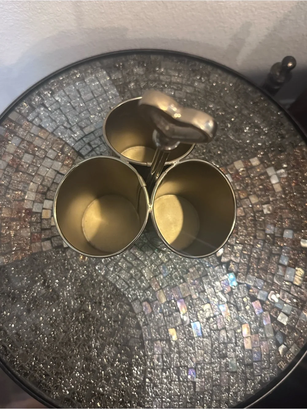 Heart-Top Gold Metal Make-up brush holder